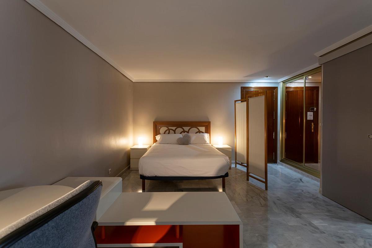 Francos 3 Sevilla Urban Apartment Exterior photo