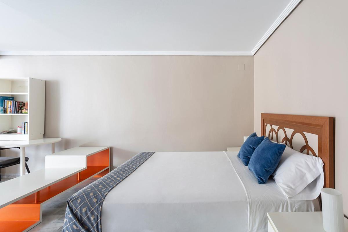 Francos 3 Sevilla Urban Apartment Exterior photo
